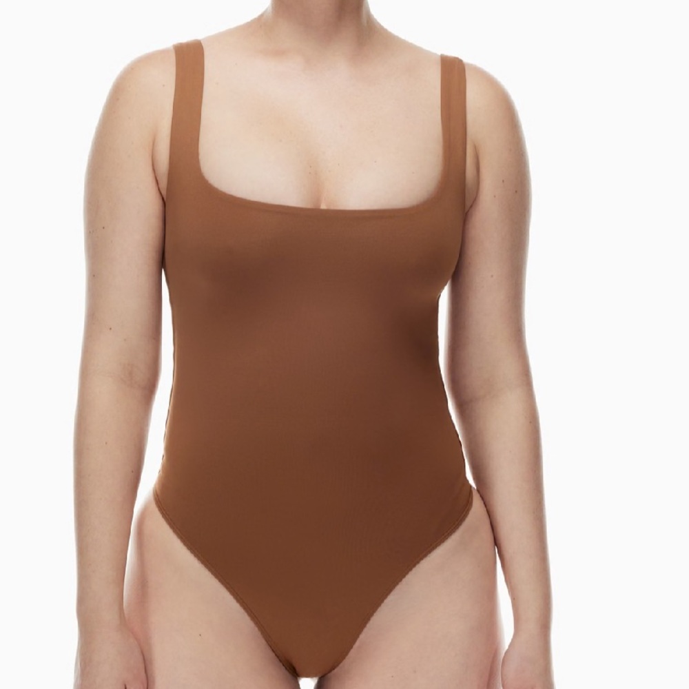 Babaton Square-neck Contour Tank
